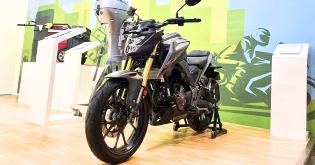 Honda CB300F Flex Fuel Showcased at Bharat Mobility Expo 2024