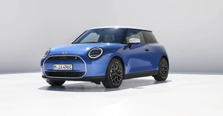 New Fourth-Gen Mini Cooper Petrol Revealed