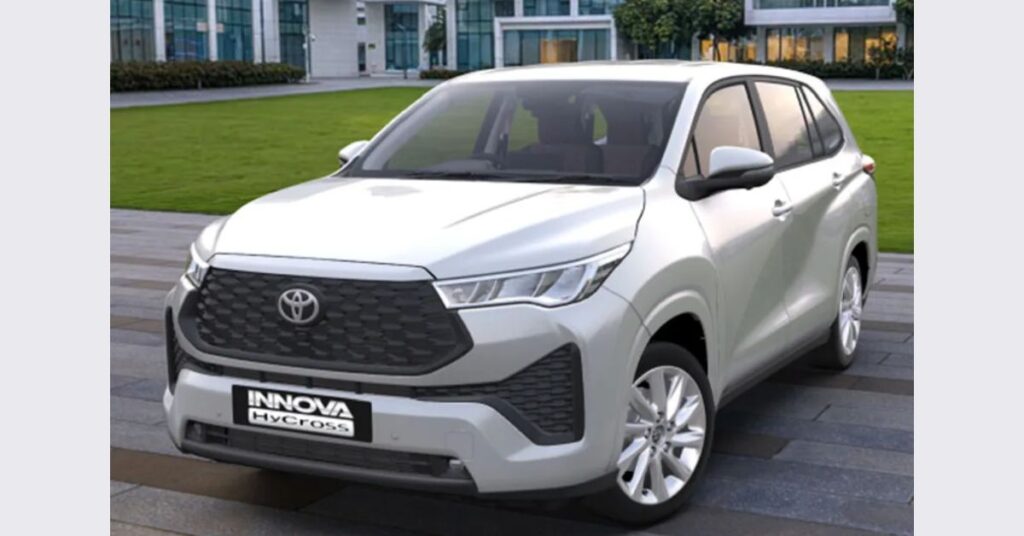 Toyota Innova Hycross GX (O) Launched