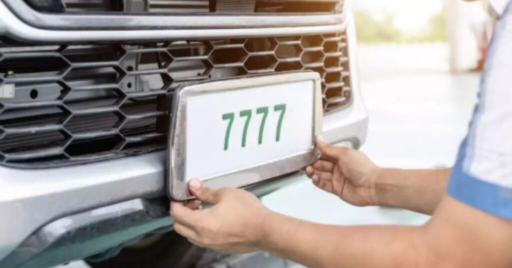 Maharashtra Mandates High-Security Plates for Pre-2019 Vehicles by March 2025