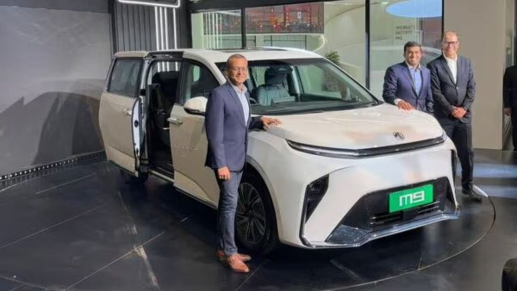 MG M9 Unveiled at Auto Expo 2025