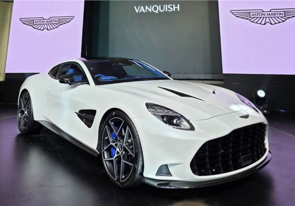 2025 Aston Martin Vanquish Launched