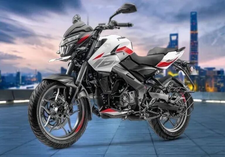 2025 Bajaj Pulsar NS160 Spotted at Dealerships with ABS Modes