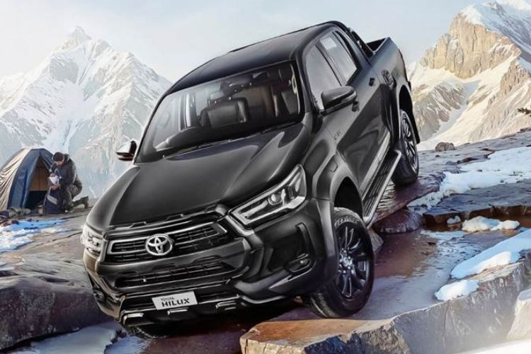 Toyota Hilux Black Edition Launched