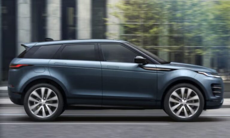 2025 Range Rover Evoque Autobiography Launched