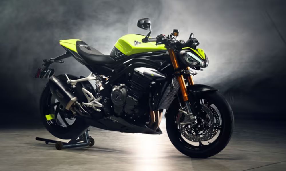 Triumph Unveils Limited-Edition Speed Triple 1200 RX