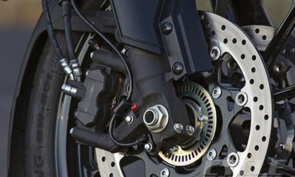 ABS to Be Mandatory on All New Two-Wheelers from January 2026