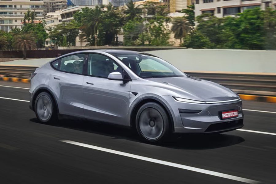 Tesla Model Y Records 600 Bookings in India