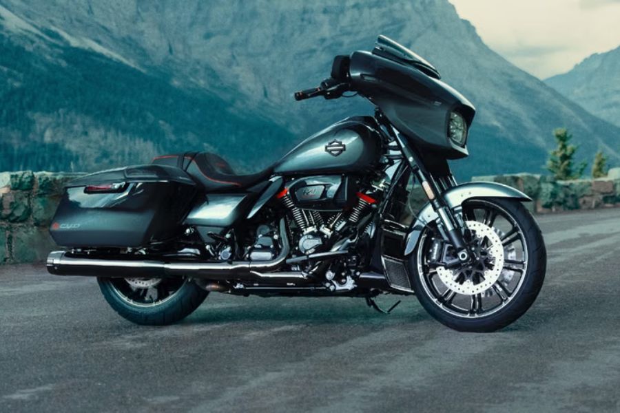Harley-Davidson CVO Street Glide Debuts in India