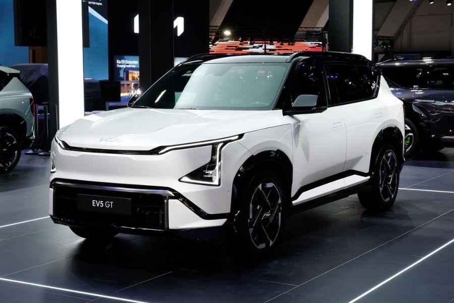 Kia Expands GT Electric Line-up