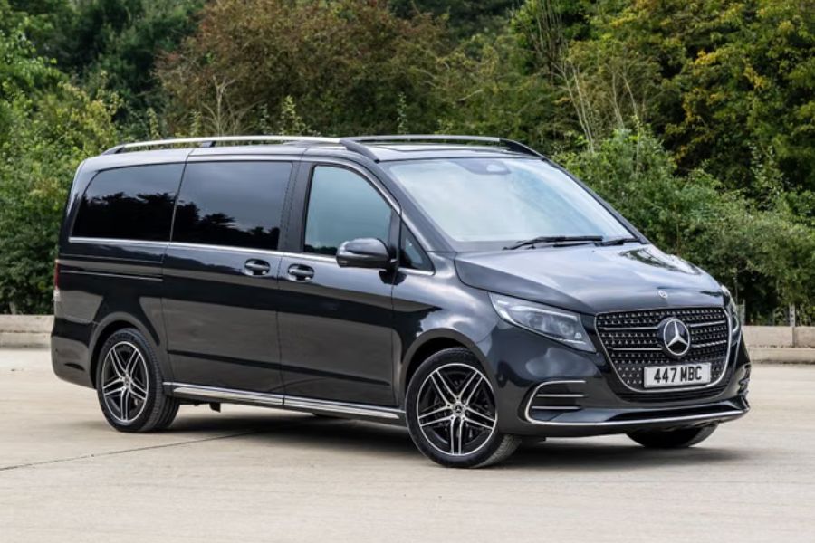 Mercedes-Benz V-Class Makes Comeback