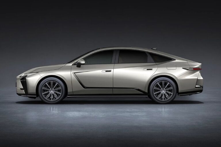 New Lexus ES India Launch on March 20