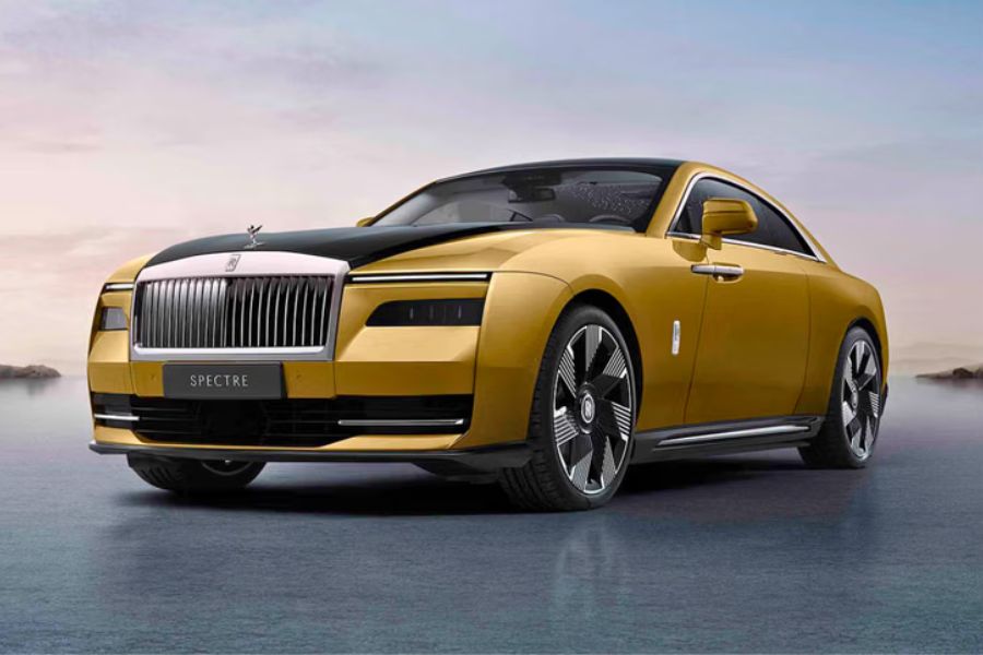 Rolls-Royce Delays All-Electric Shift