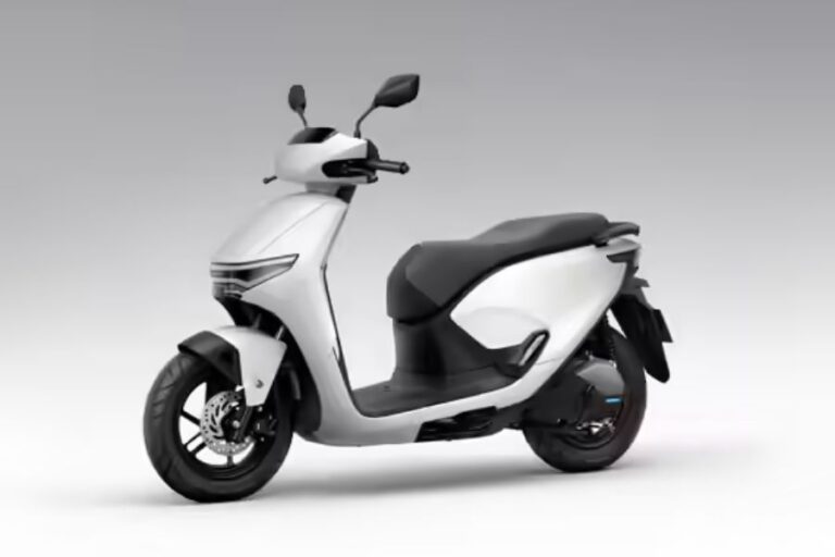 India’s Two-Wheeler Market Hits Record High in FY26 with Strong Comeback