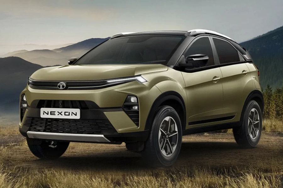 Top 10 Bestselling Cars in FY2026