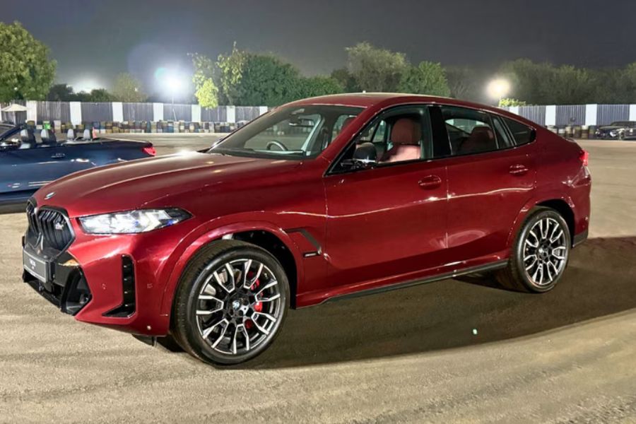 BMW X6 M60i India Showcase