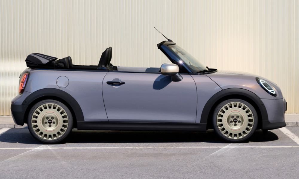 MINI Cooper Convertible Stardust Edition Launched